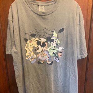 Comfort Colors Mickey & Minnie Halloween Graphics Women's XL Grey Shirt